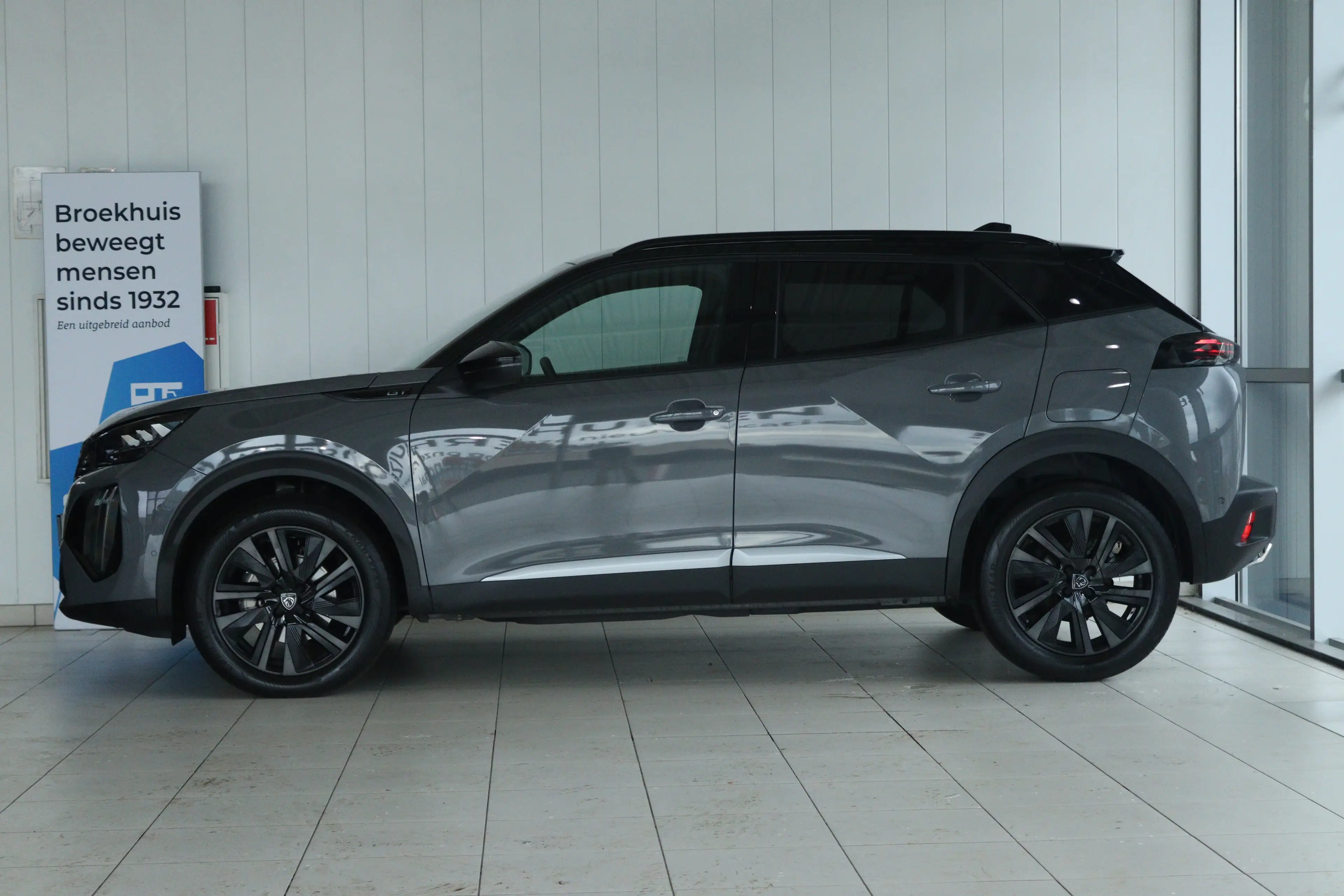 Peugeot 2008 1.2 Hybrid 145 GT | Adapt. Cruise | 360 Camera | K — photo 13