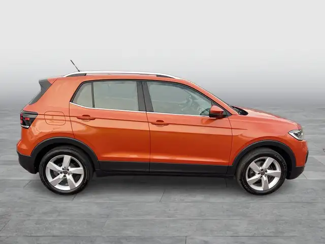 Volkswagen T-Cross view 6