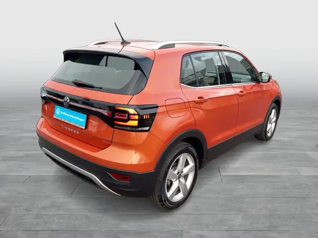 Volkswagen T-Cross view 5