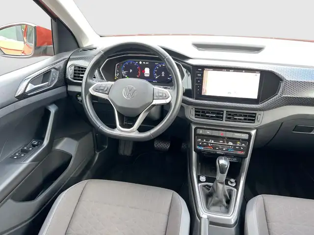 Volkswagen T-Cross view 11