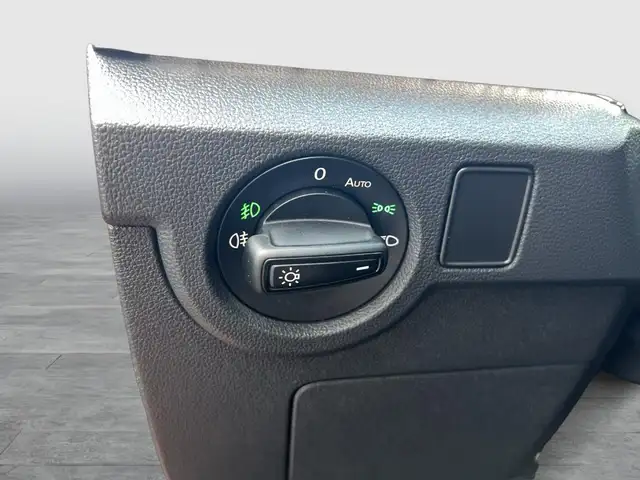Volkswagen T-Cross view 19
