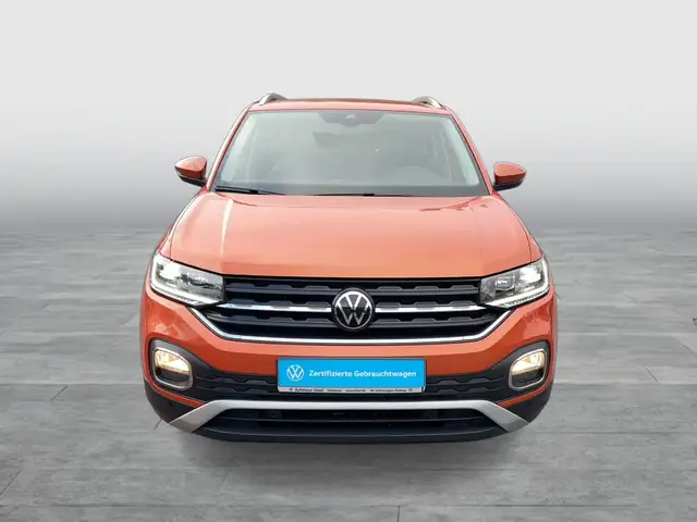 Volkswagen T-Cross view 8