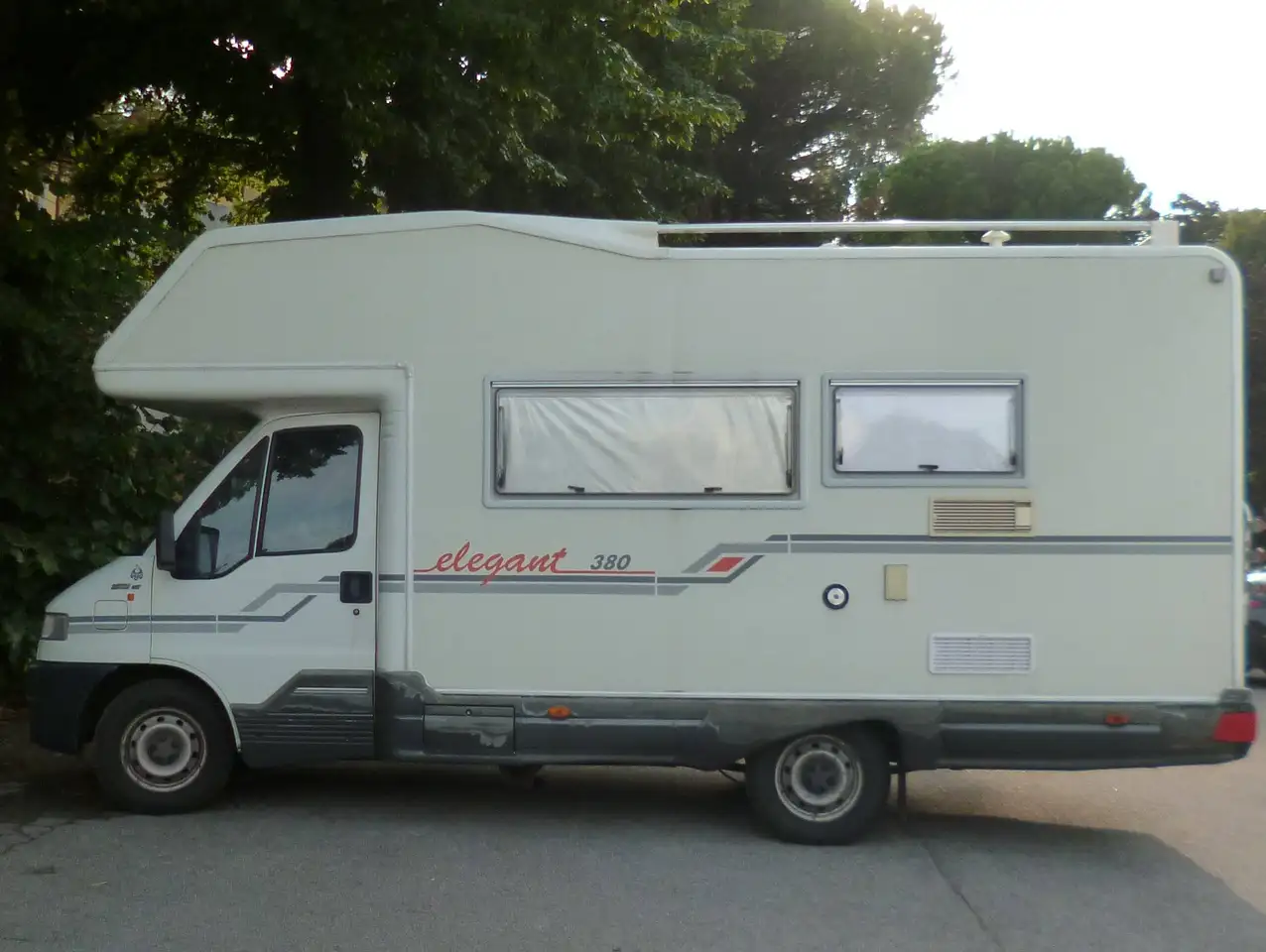 CI Elegant 380, foto 3