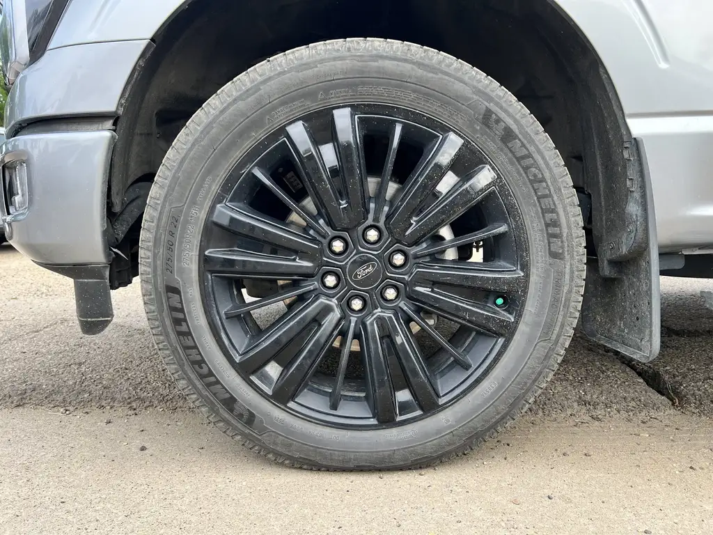 2024 Ford F-150 SuperCrew Platinum SuperCrew 145 | SYNC 4 | 360-Degree Cam | — photo 4