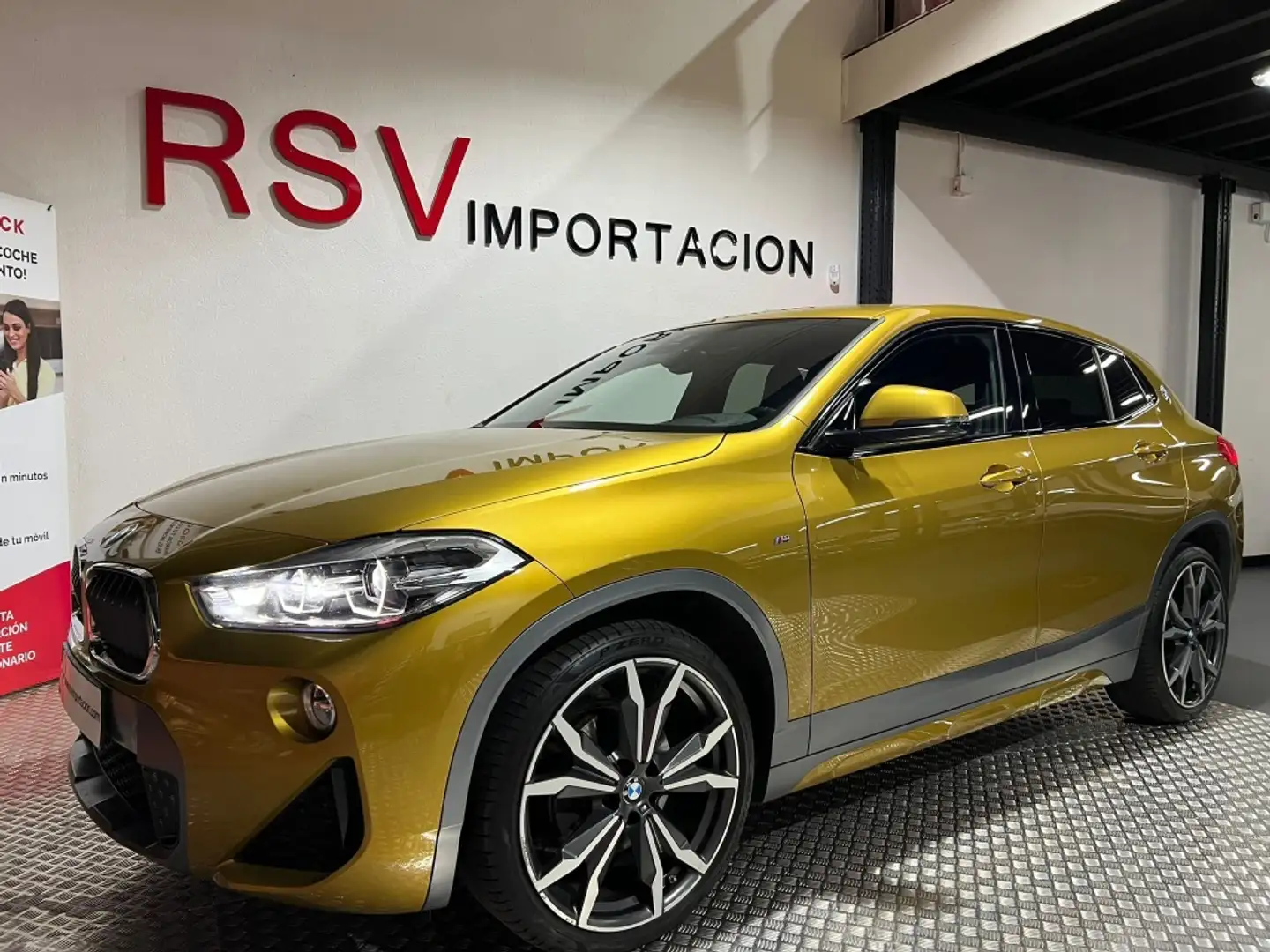 BMW X2 sDrive 18i Jaune - 1