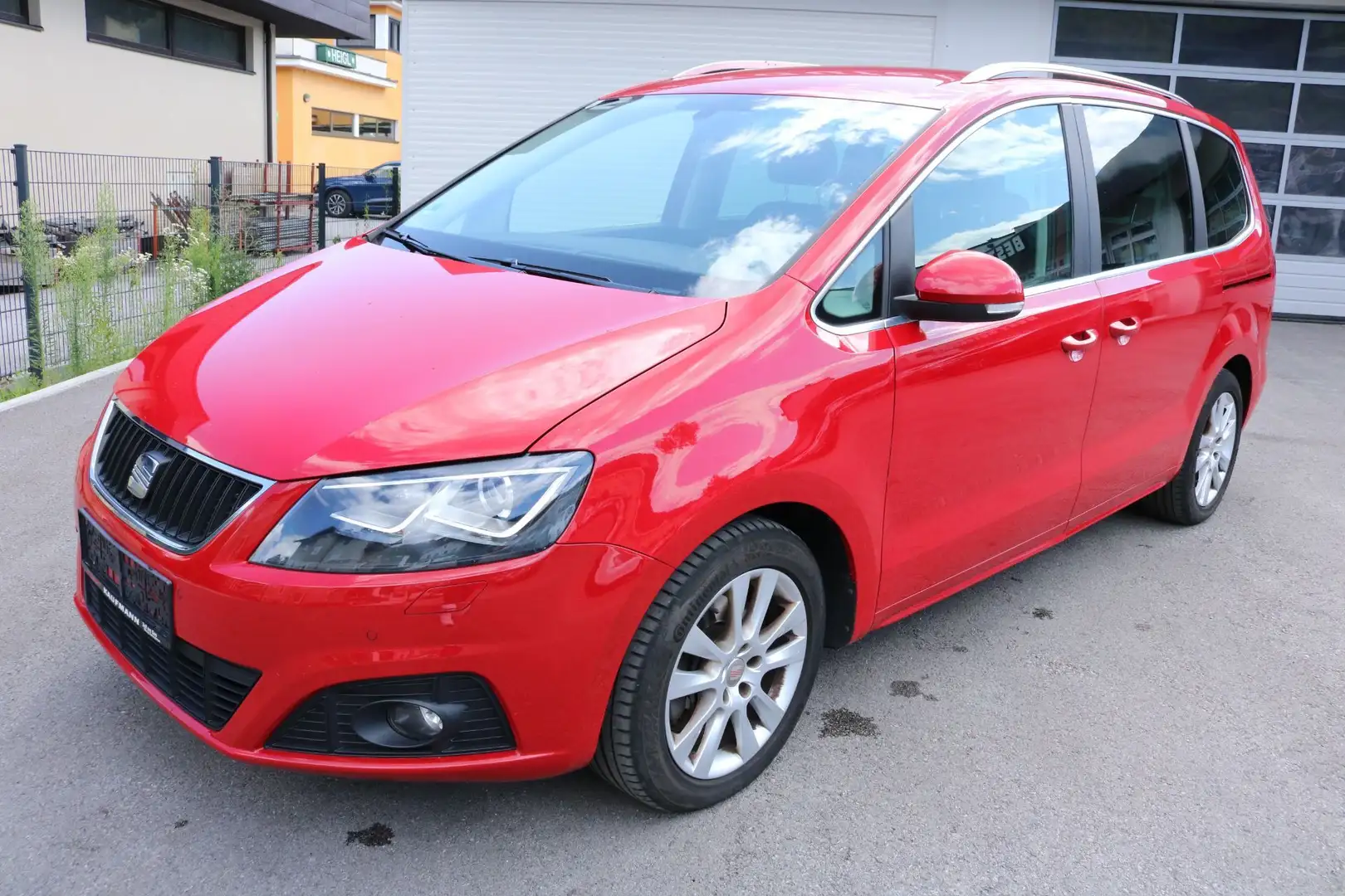 SEAT Alhambra Style 2,0 TDI CR DPF Rot - 1