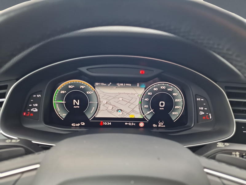 Audi Q8 55 TFSI e qu S line AHK Luftfahrw. Leder Kam. — photo 12