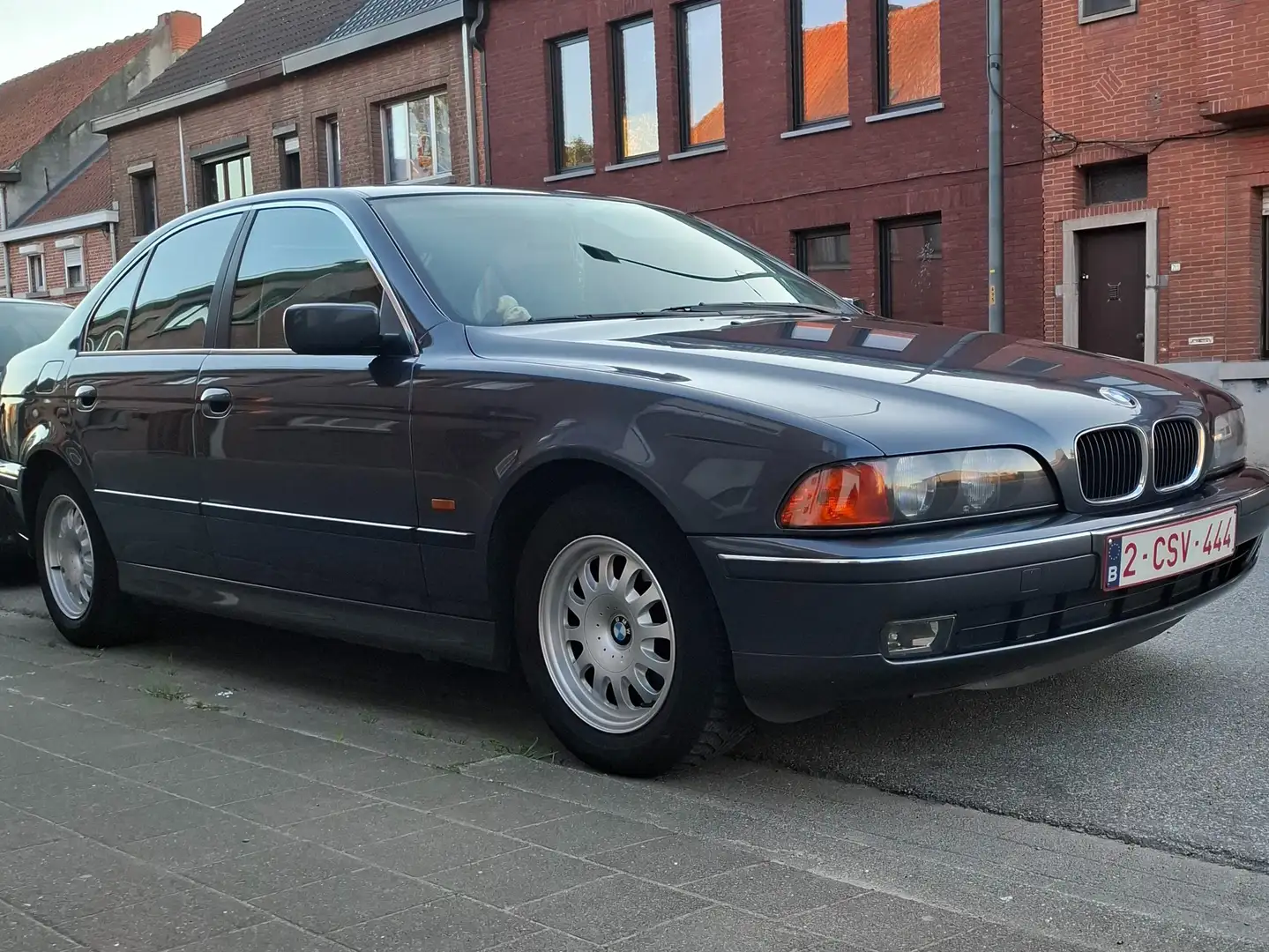 BMW 520 520i - 1
