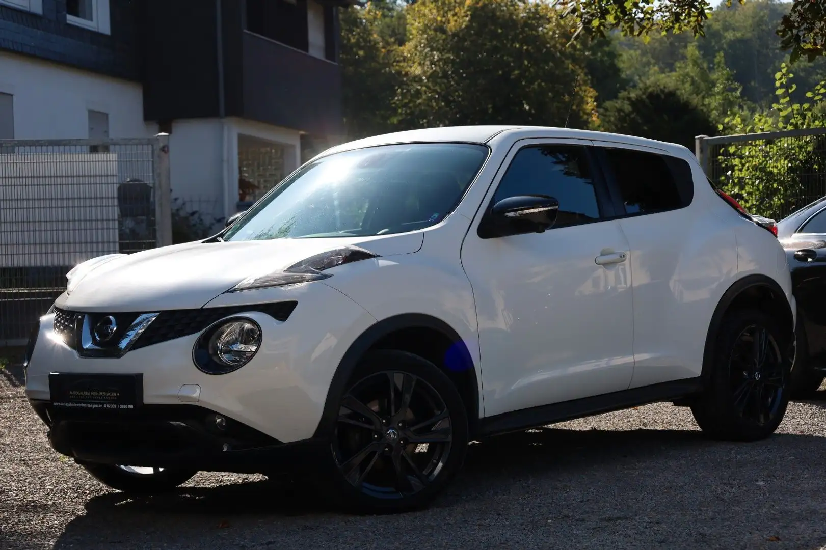 Nissan Juke 1.2 Tekna/NAVI/2 HAND/TOTW./360°/DAB/KLIMA/ Weiß - 1