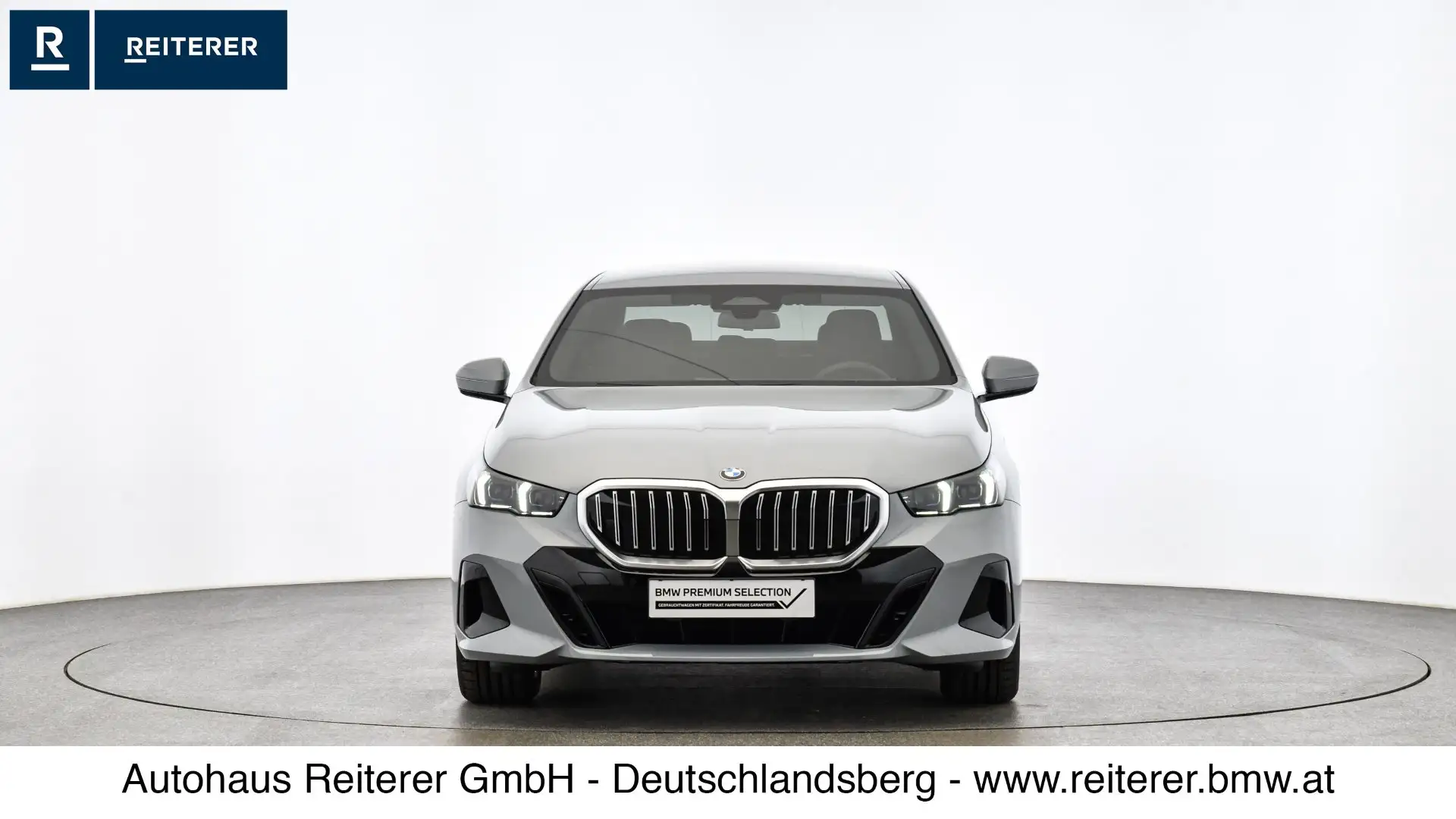BMW 520 d xDrive *M-Sportpaket *Harman/Kardon *AHK Grau - 2