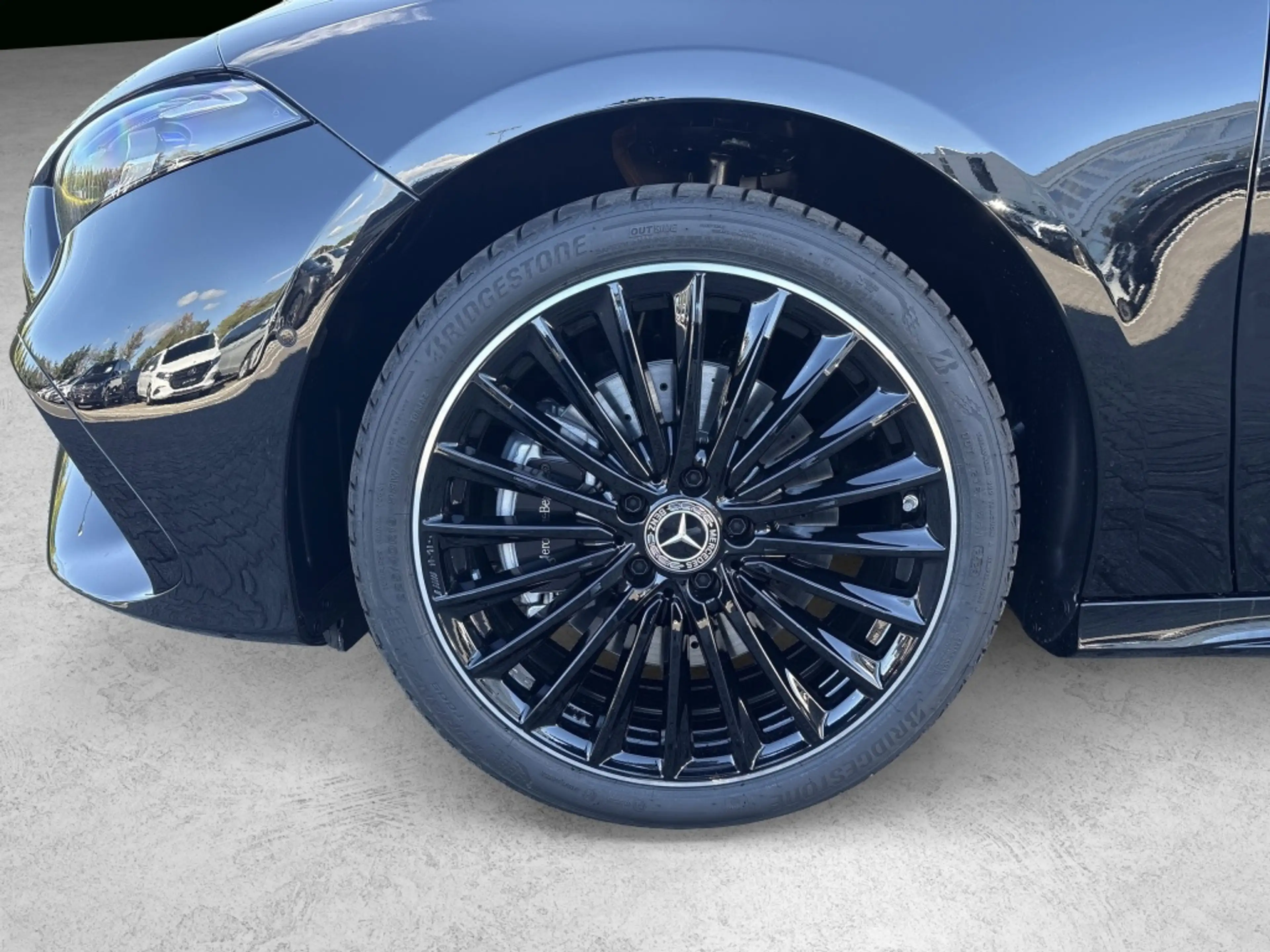 Mercedes-Benz A 250 e AMG-Edition Multibeam Sound 19" 11kW — photo 3