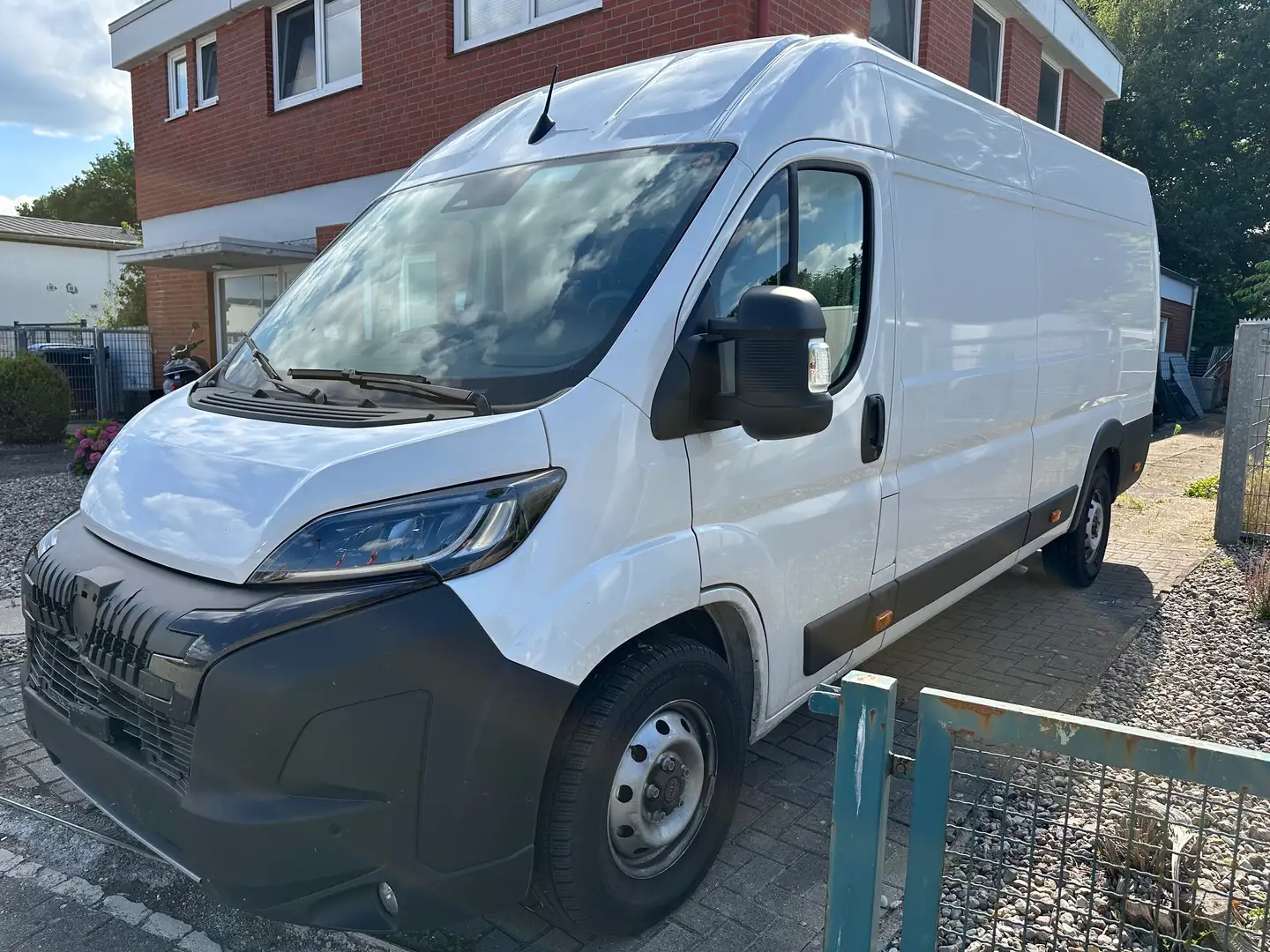 Peugeot Boxer 2.2 BlueHDi 180 L4H2 Autm. 03/2025, 6085km, MwSt. Alb - 2