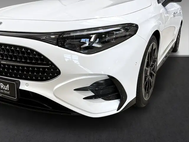 Mercedes-Benz Cla Class view 12
