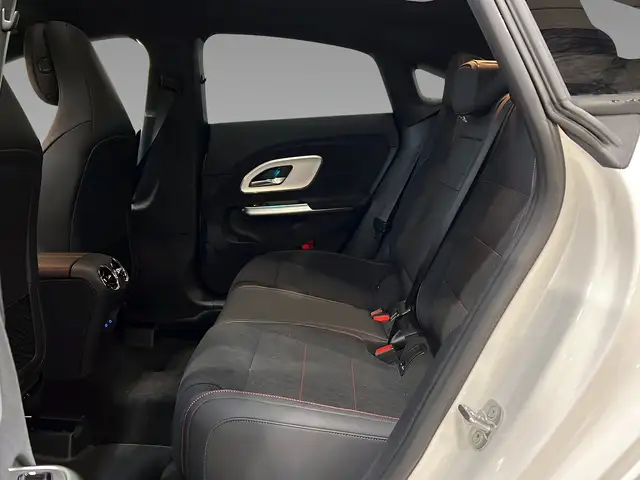 Mercedes-Benz Cla Class view 9