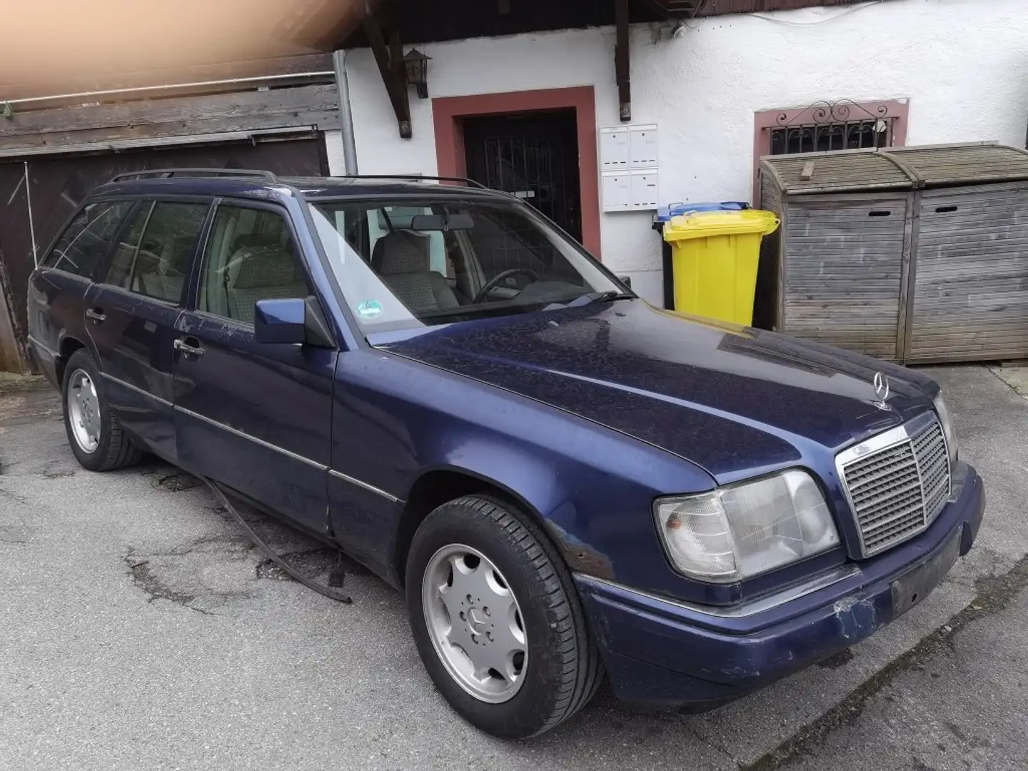 Mercedes-Benz E 200 E-Klasse T Azul - 1