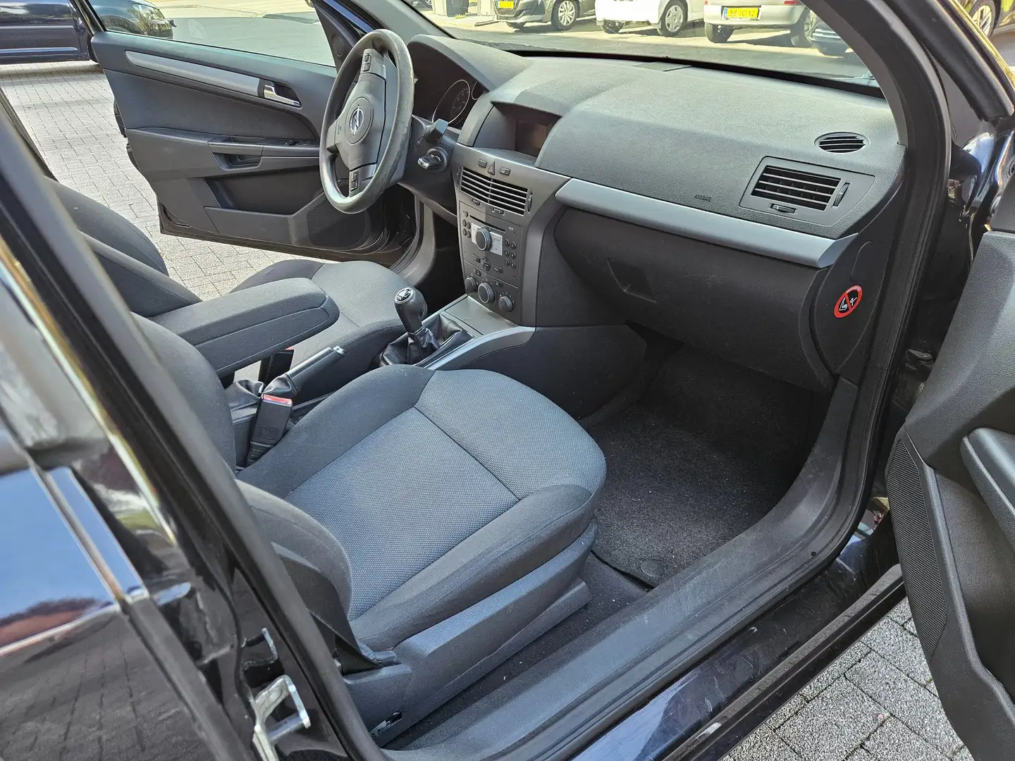 Opel Astra Astra 1.6 Edition Negru - 2