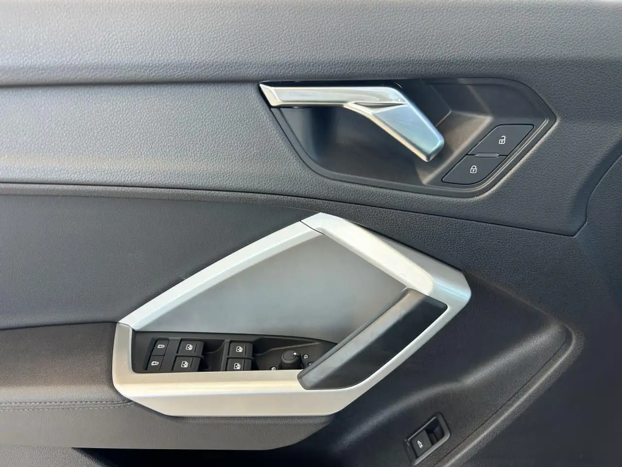 Audi Q3 снимка Audi Q3