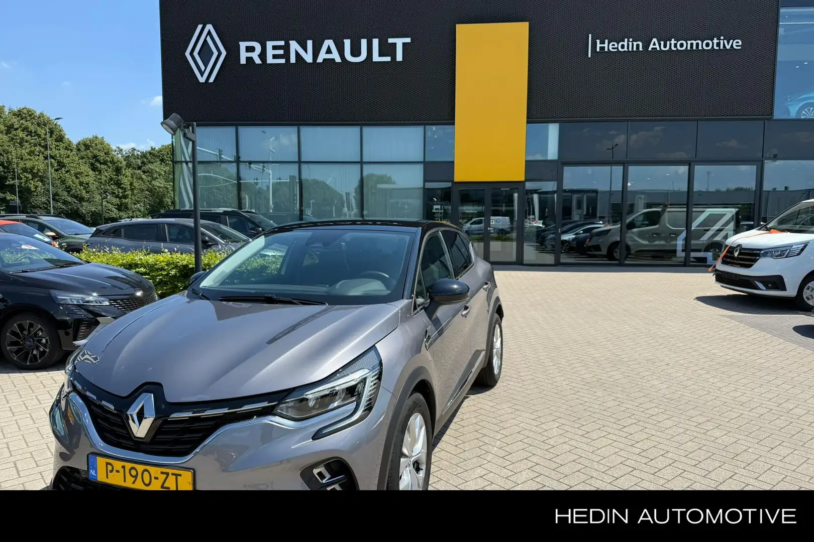 Renault Captur 1.3 TCe 140 Intens | Automaat Grijs - 1