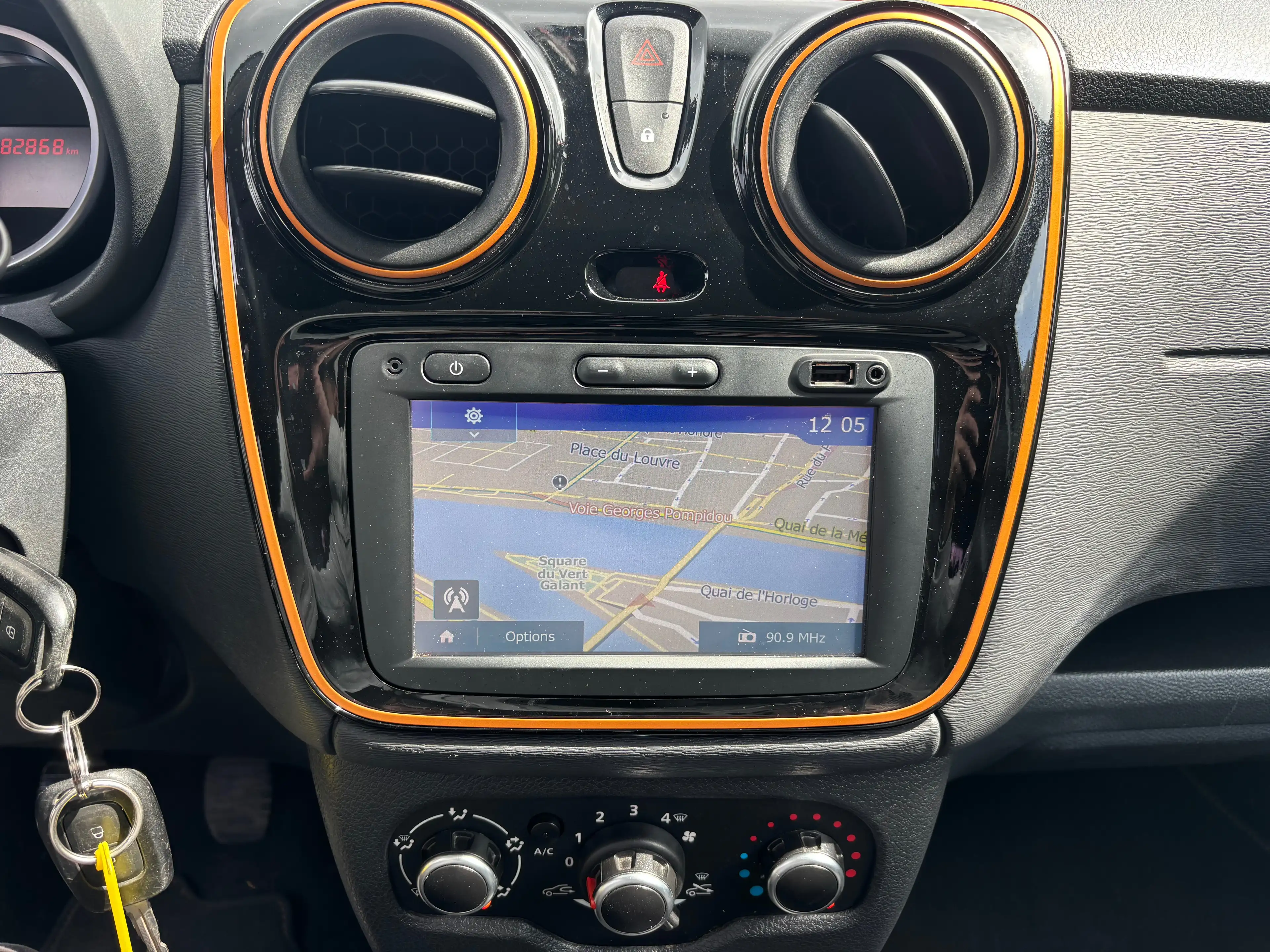 Dacia Dokker Dokker Stepway 1.2 TCe — photo 13