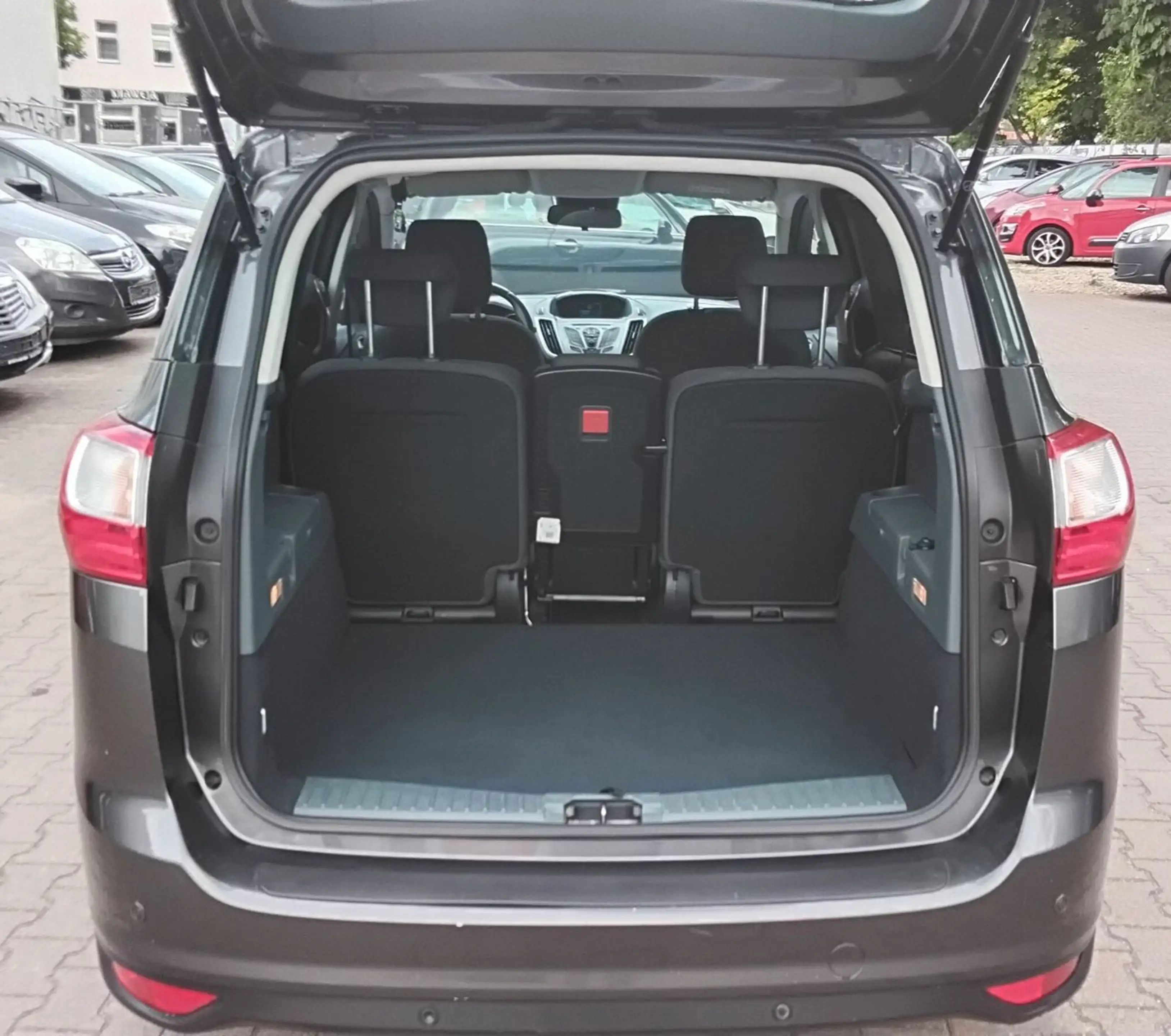 Ford Grand C-Max Grand C-MAX Sync Edition — photo 10