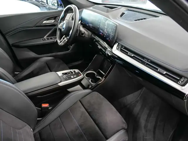 BMW X1 view 16