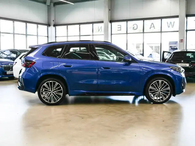 BMW X1 view 4