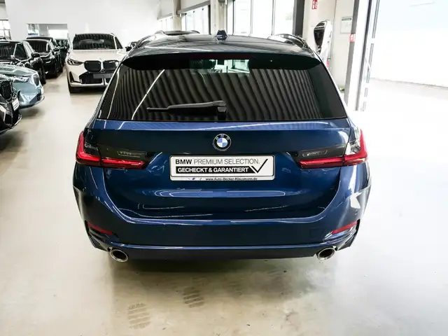 BMW 3 Series view 5