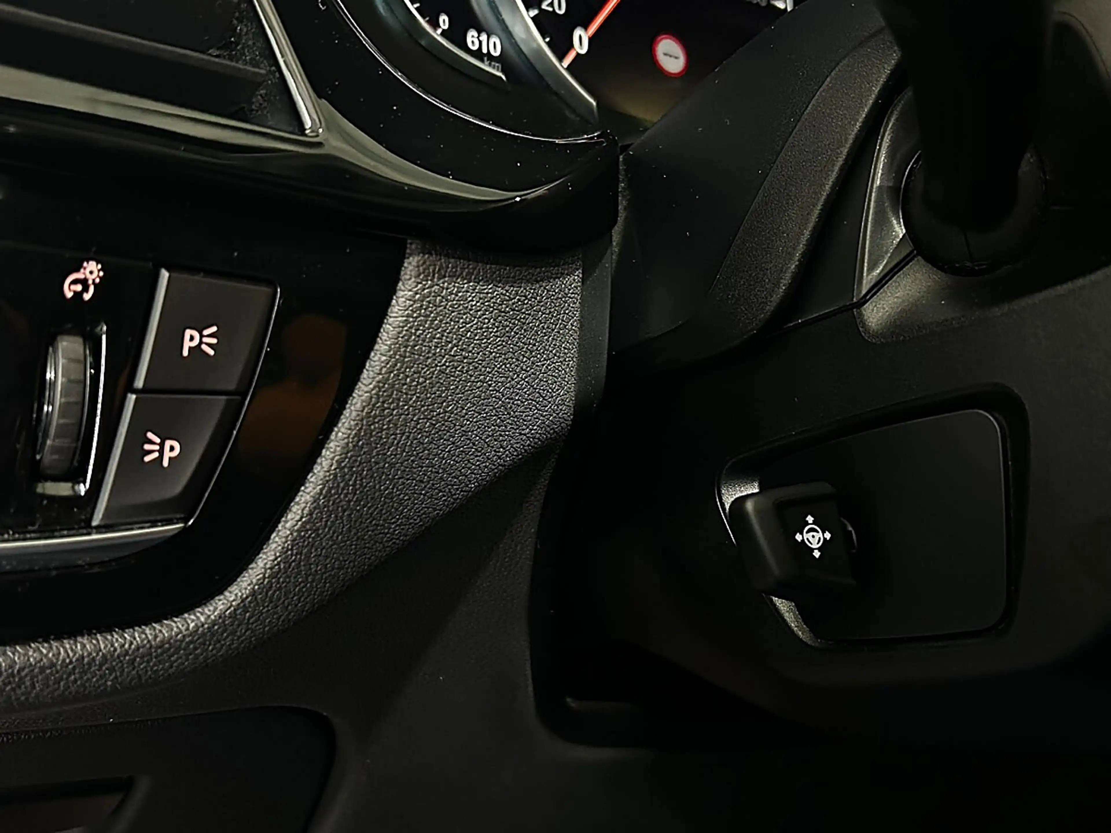 BMW 520 d Touring Aut.//PANO//HEAD-UP//AMBIENTE// — photo 15