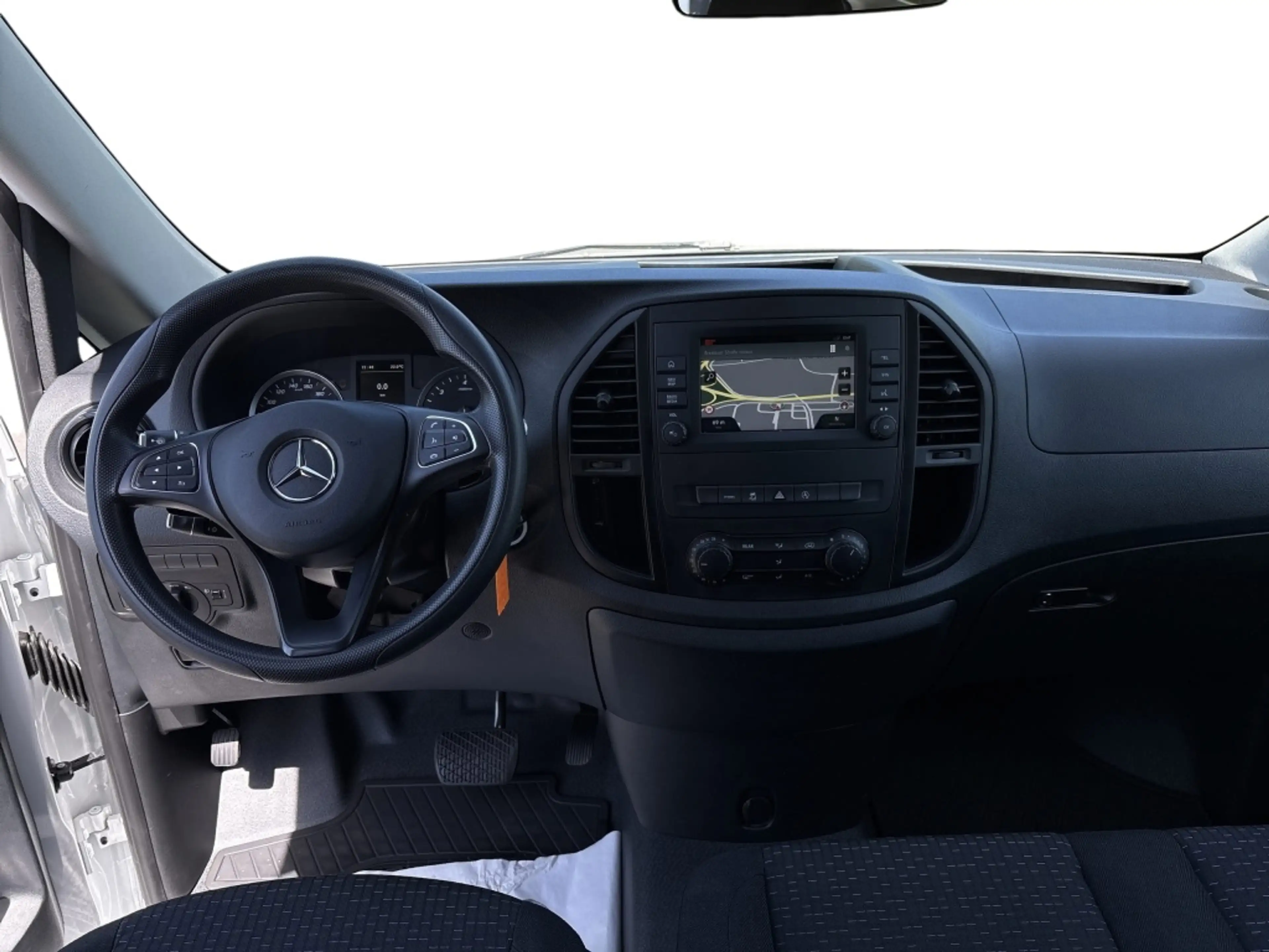 Mercedes-Benz Vito 119 CDI 4x4 Tourer PRO Lang AHK AUT Kam. LM — photo 8