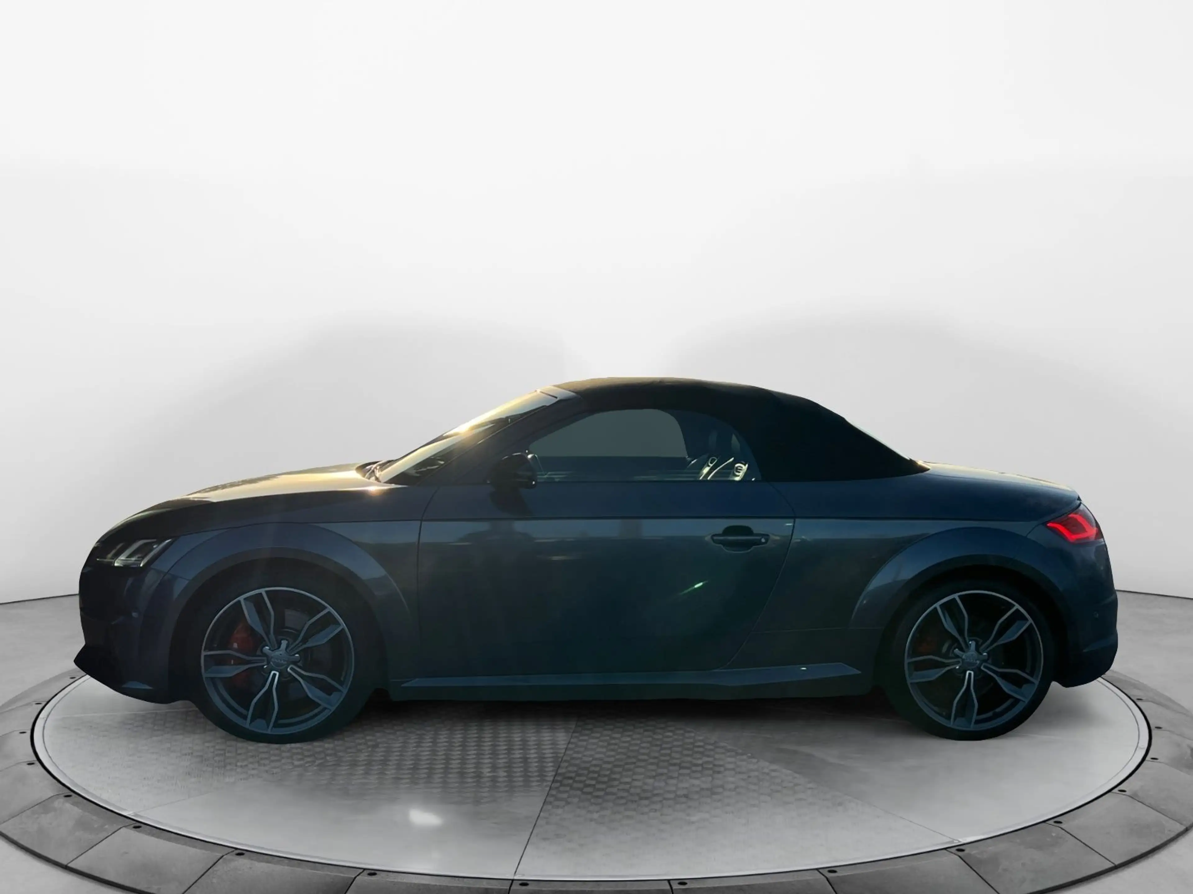Audi TTS 2.0 TFSI q. S-Tronic, foliert, Magn — photo 2