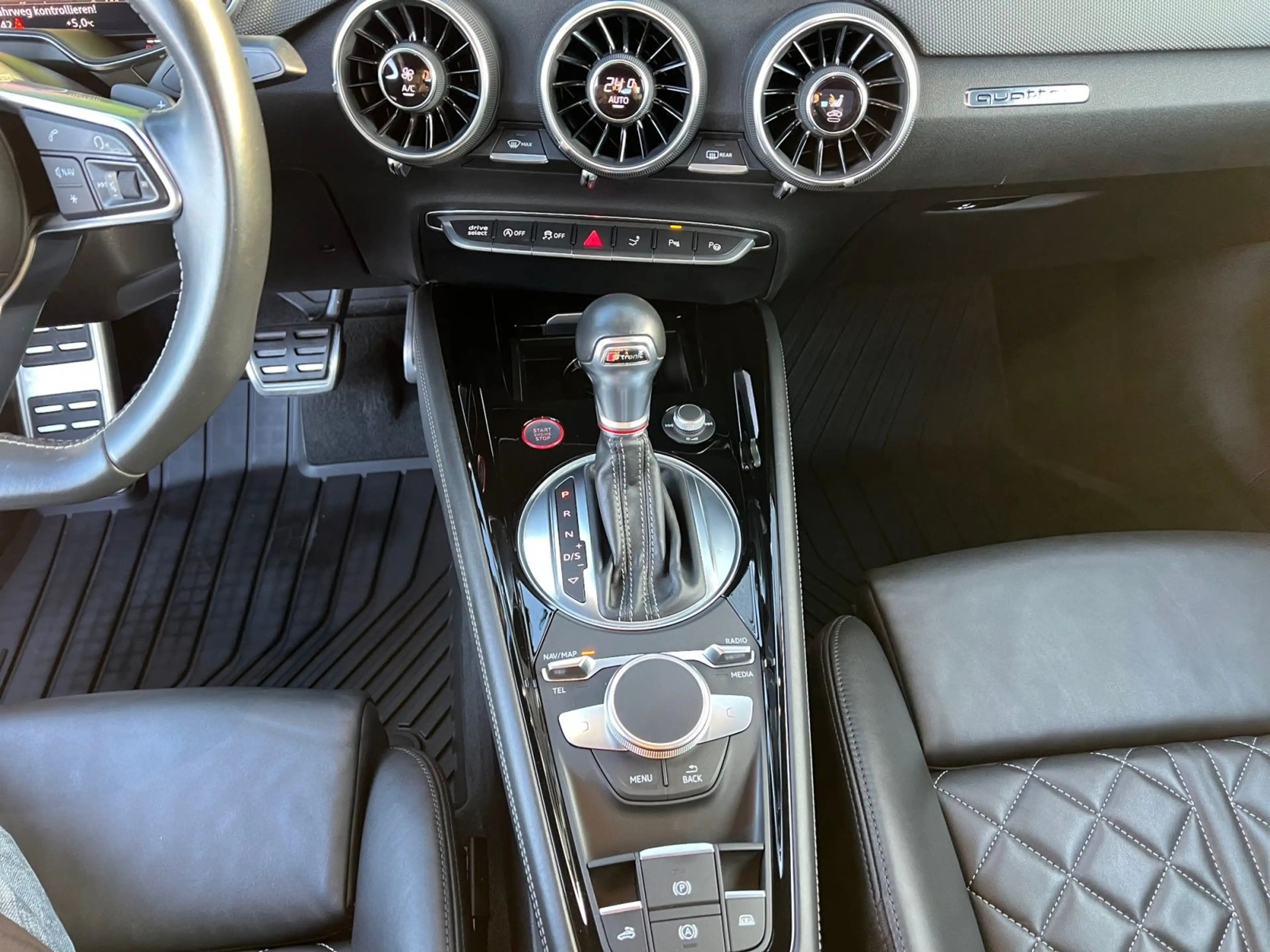 Audi TTS 2.0 TFSI q. S-Tronic, foliert, Magn — photo 11
