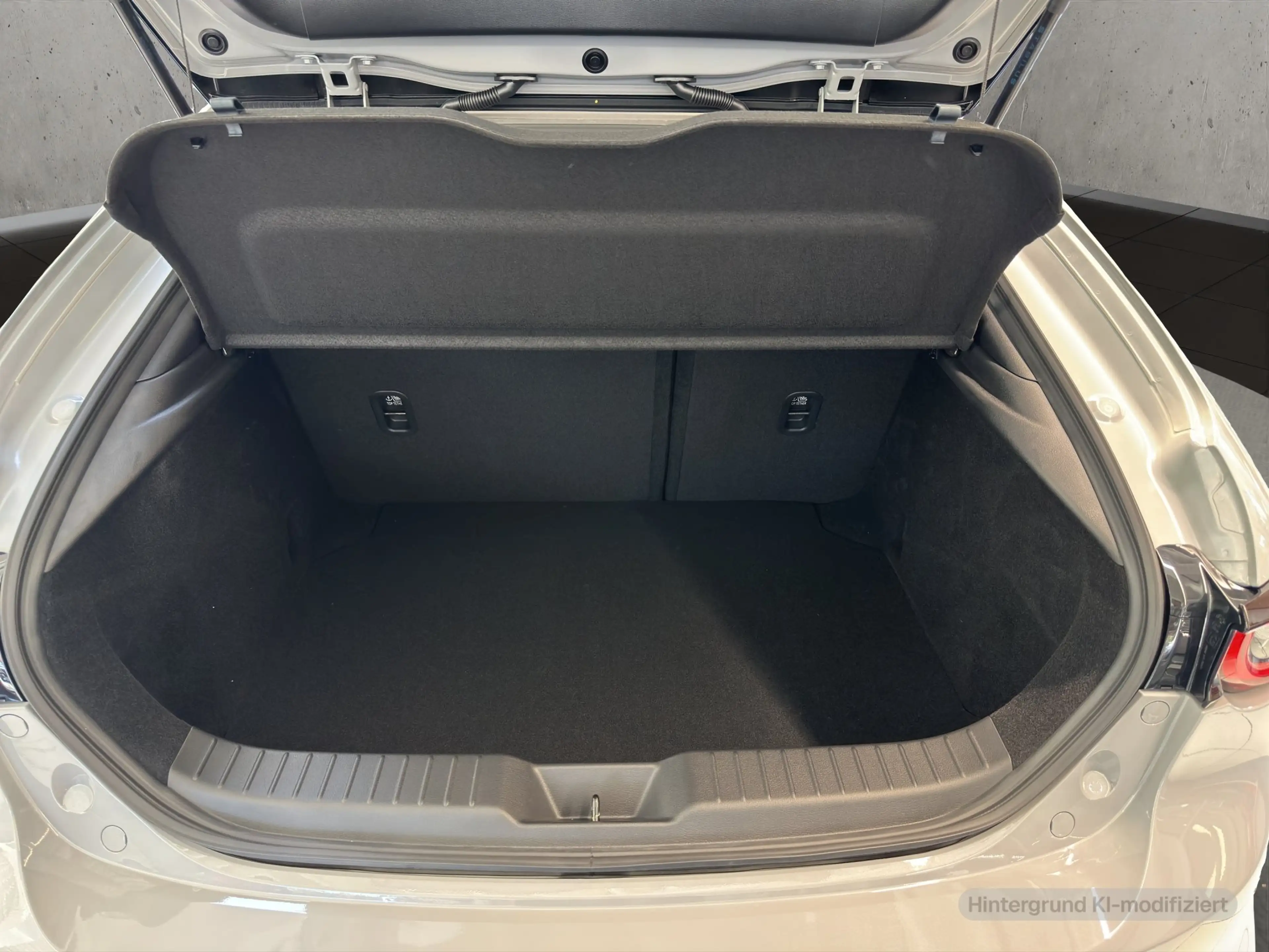 Mazda 3 G 140 PS 6MT FWD HOMURA — photo 12