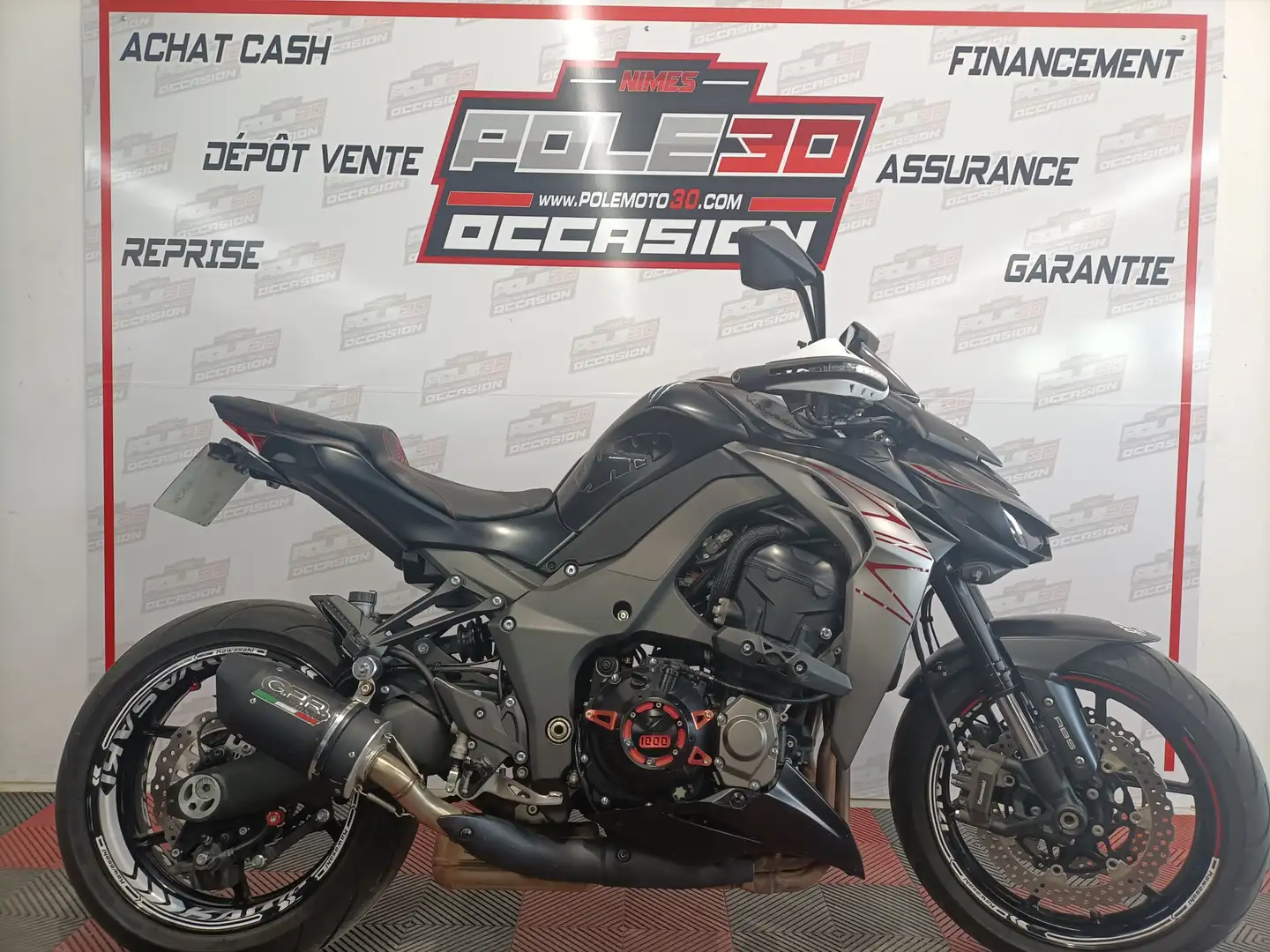 Kawasaki Z 1000 Negro - 1