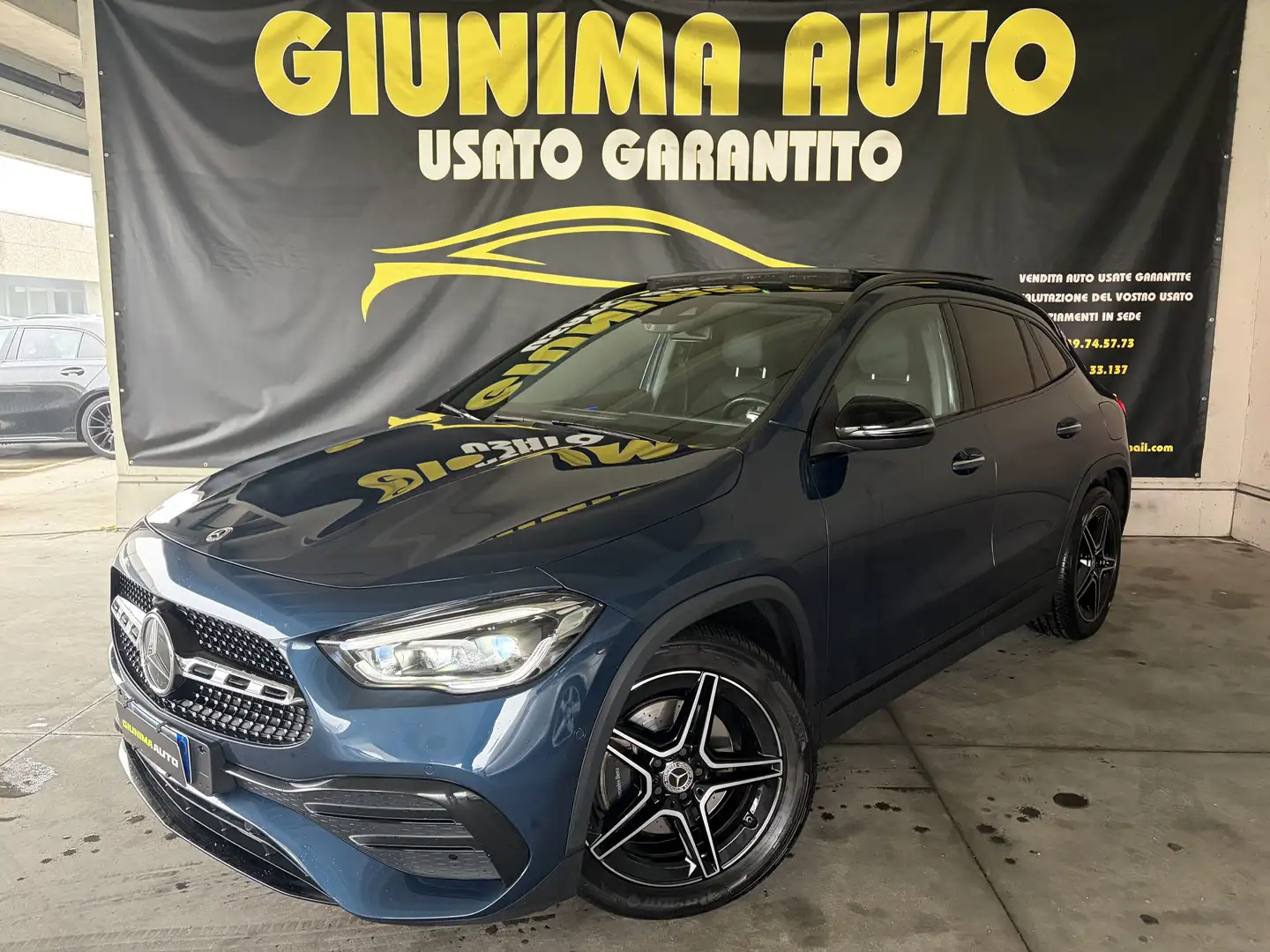 Mercedes-Benz GLA 220 GLA-H247 d Premium auto Blau - 1