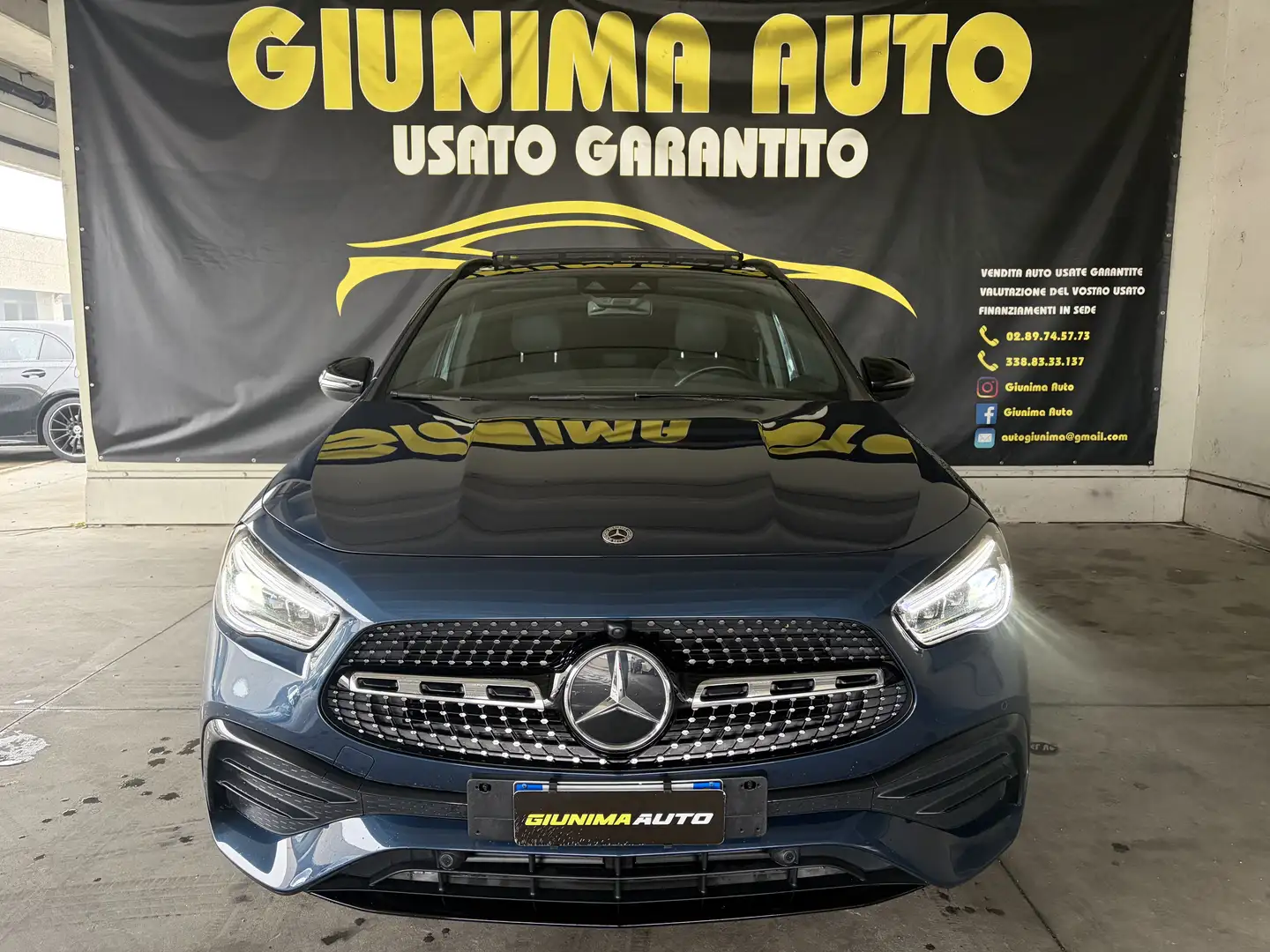 Mercedes-Benz GLA 220 GLA-H247 d Premium auto Blau - 2