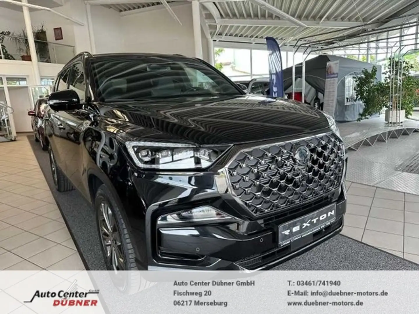 SsangYong Rexton Diesel 2.2 4WD 8AT BlackLine Negro - 1