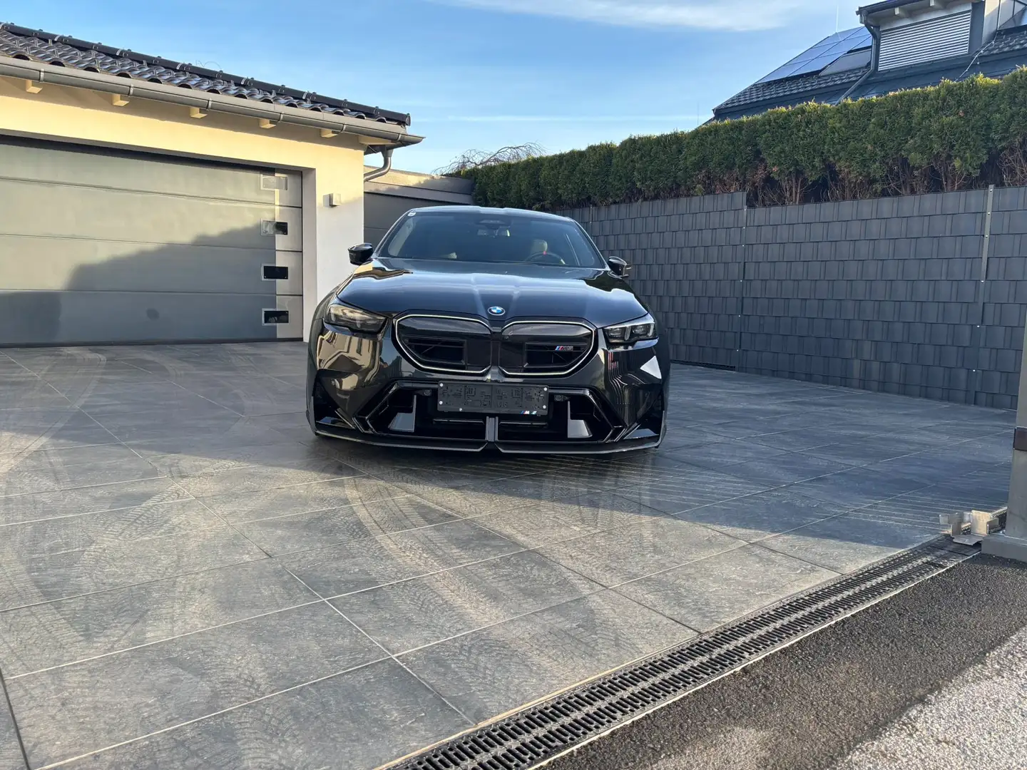 BMW M5 Performance + Akrapovic + 22Zoll sofort verfügb Schwarz - 2