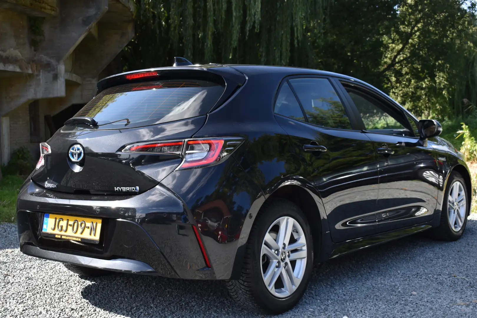 Toyota Corolla 1.8 HYBRID AUT. DYNAMIC NAVI/CAMERA/CARPLAY Noir - 2