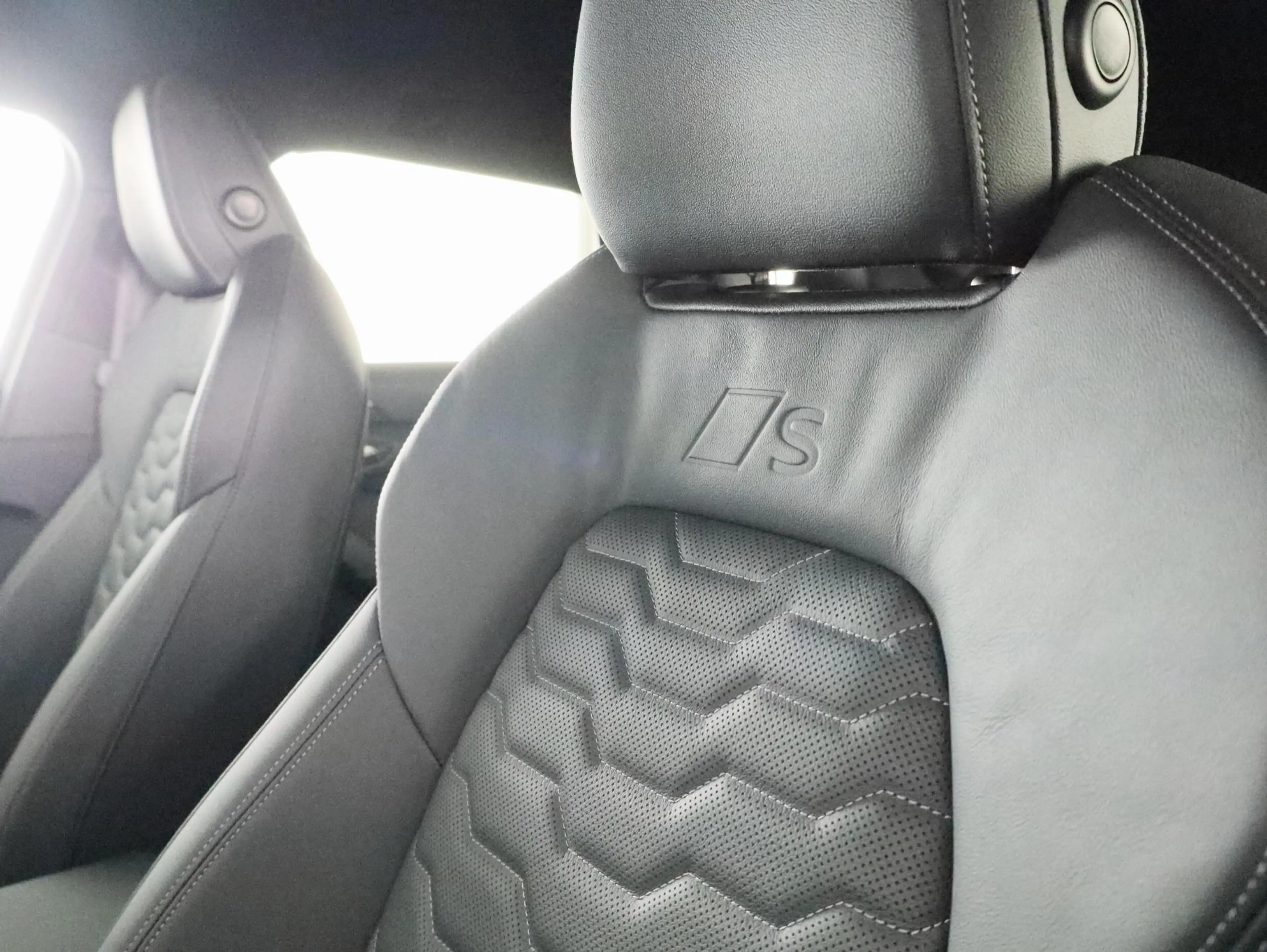Audi S6 e-tron Avant 100kWh Quattro 504pk | B&O Soundsystem | Hea — photo 9