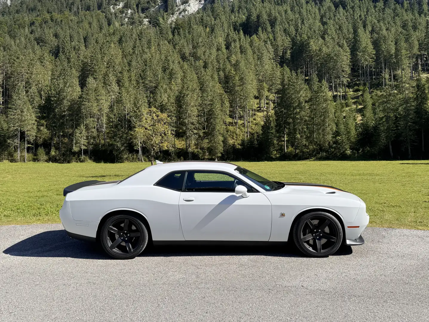 Dodge Challenger Sammlerzustand RARITÄT Öster. Erstzulassung V8 6.4 Weiß - 1