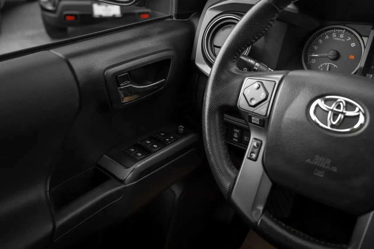 Toyota Tacoma photo Toyota Tacoma