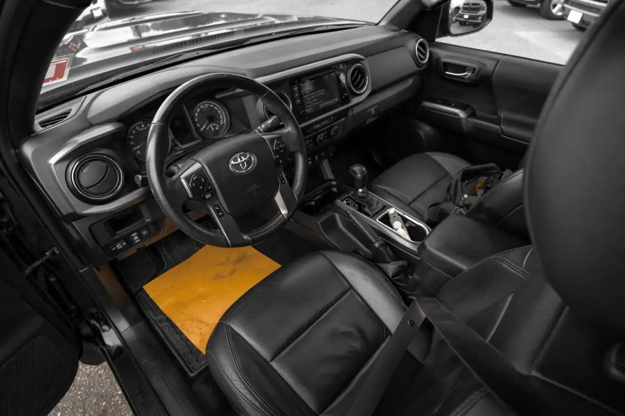 Toyota Tacoma photo Toyota Tacoma