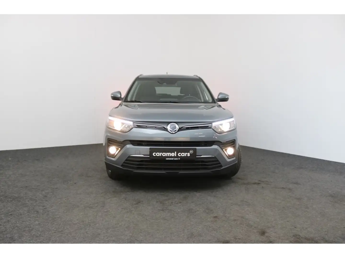 SsangYong Tivoli 1.5 BENZINE *DAB*CARPLAY*GPS*CAMERA+SENSOREN ACHTE Grijs - 2