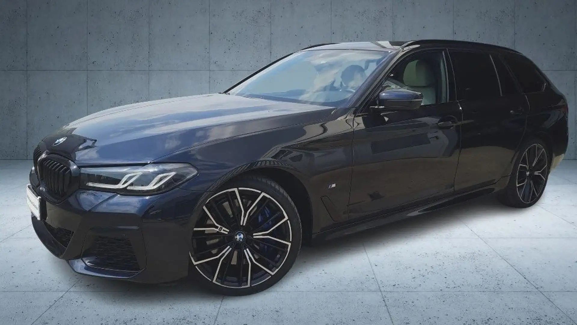 BMW 540 d 48V xDrive Touring Msport Aut. + Tetto apr. Nero - 1