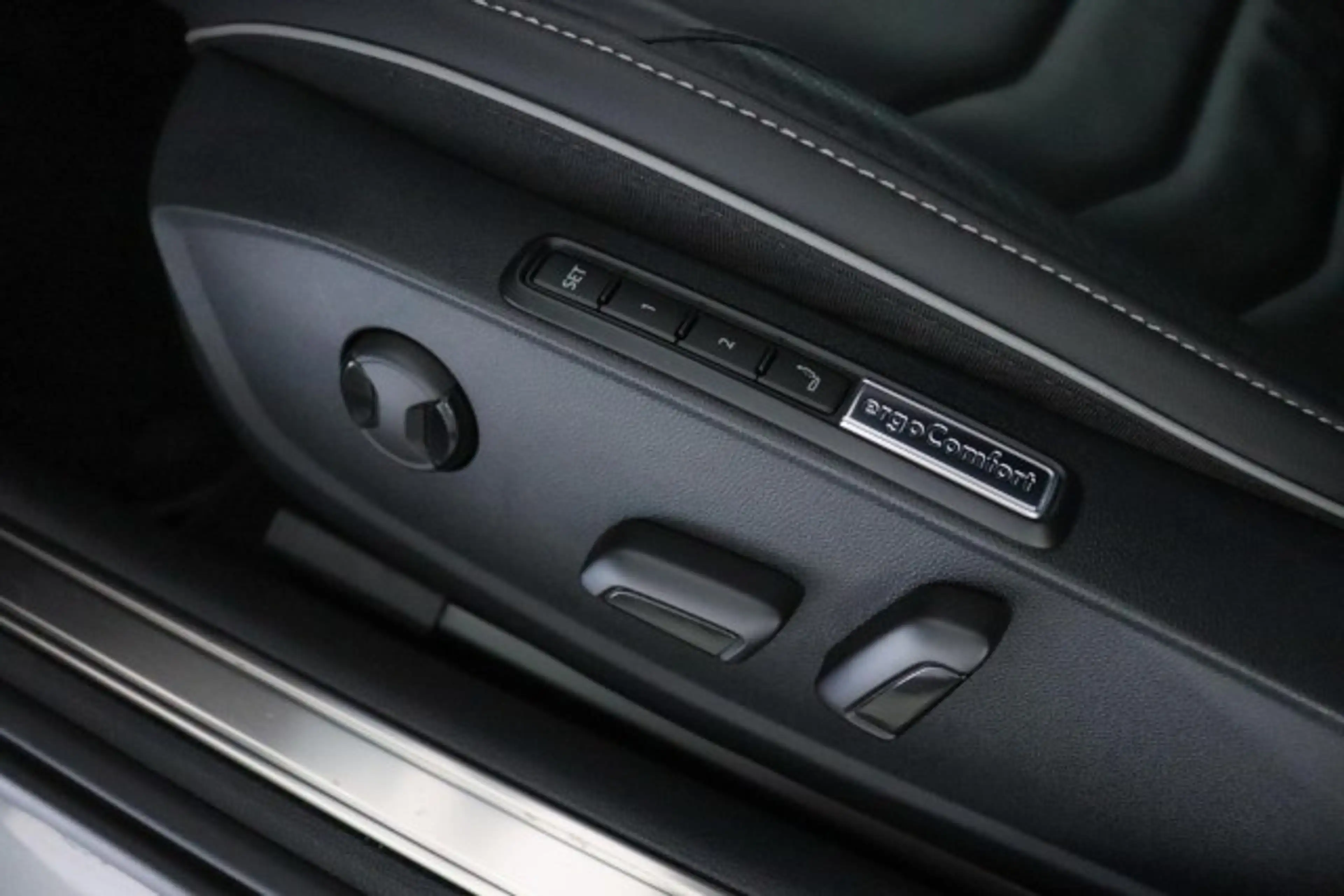 Volkswagen Arteon Shooting Brake 2.0 TDI R-Line 4Motion Klima Navi — photo 5