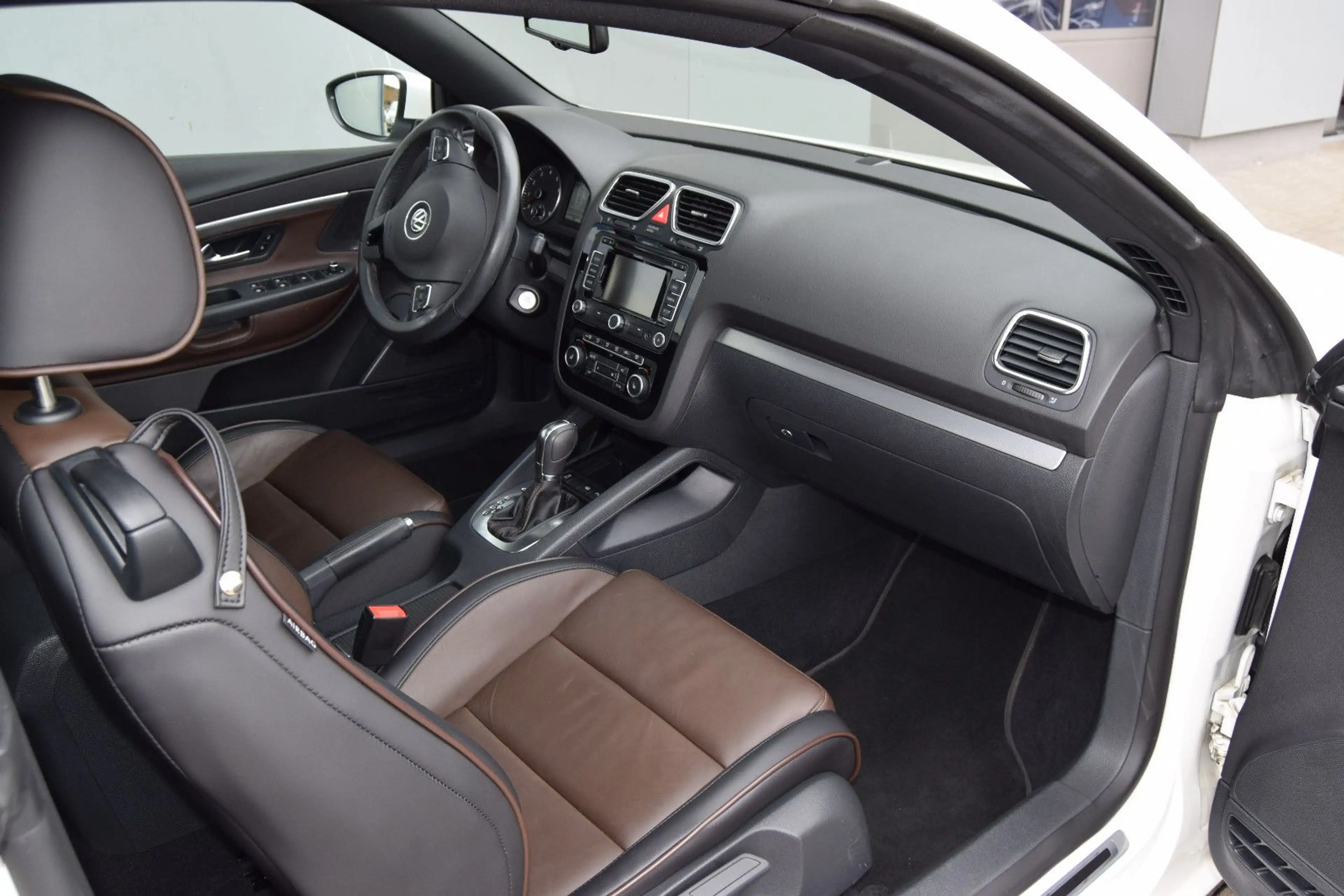 Volkswagen Eos Exclusive!AUTOMATIK!Navi,Leder,Xenon!AHK! — photo 15
