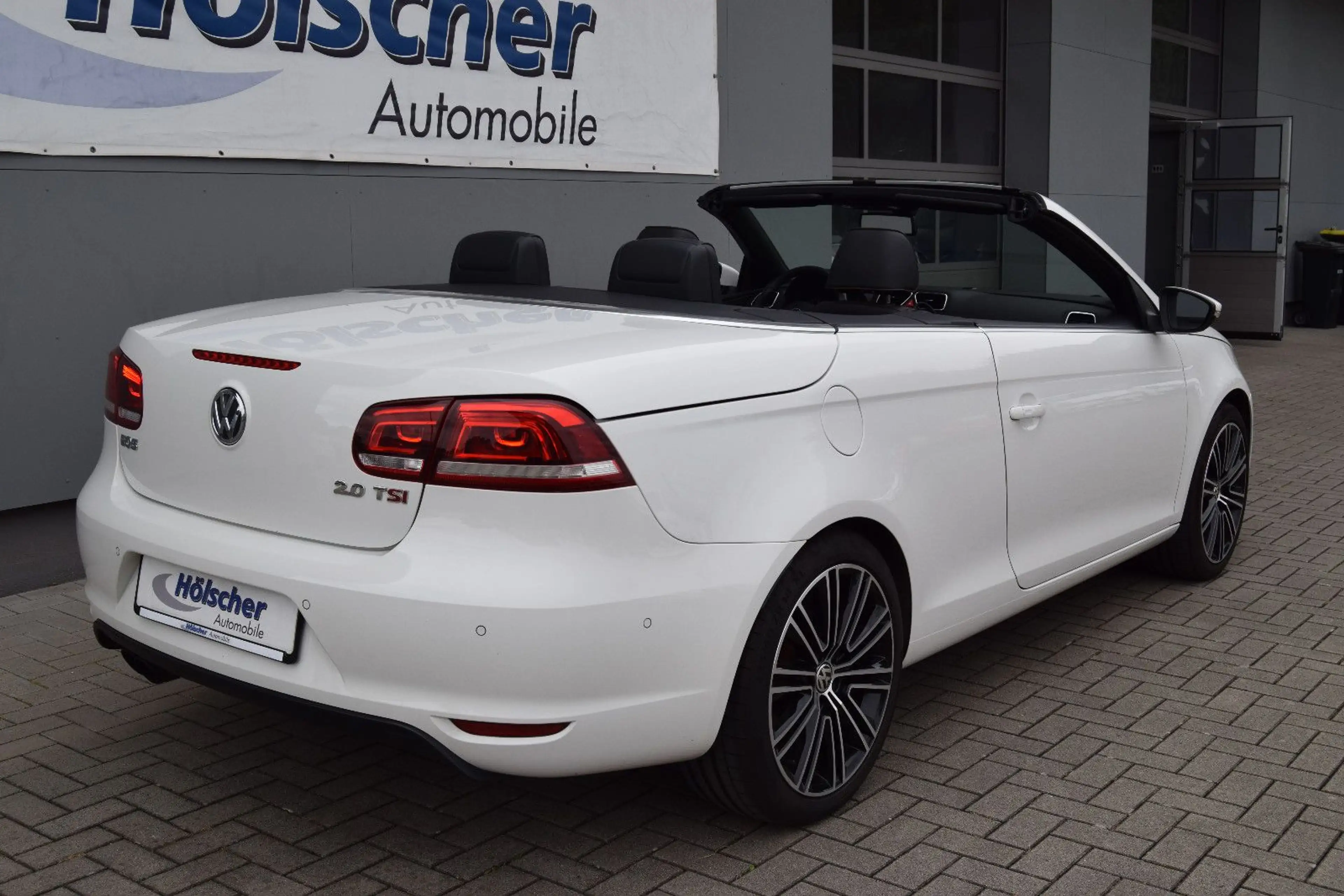 Volkswagen Eos Exclusive!AUTOMATIK!Navi,Leder,Xenon!AHK! — photo 2