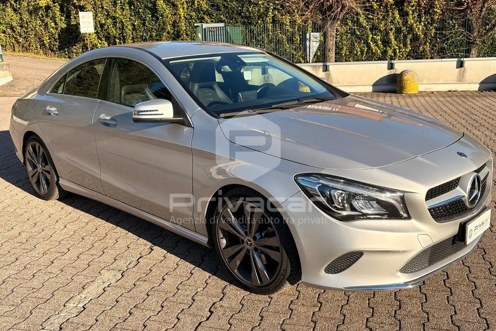 Mercedes-Benz CLA 220 CLA 220 d 4Matic Automatic Sport Silber - 1
