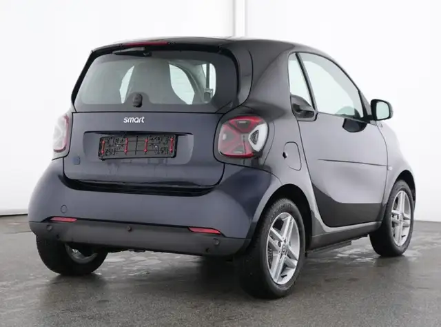 smart Fortwo view 3
