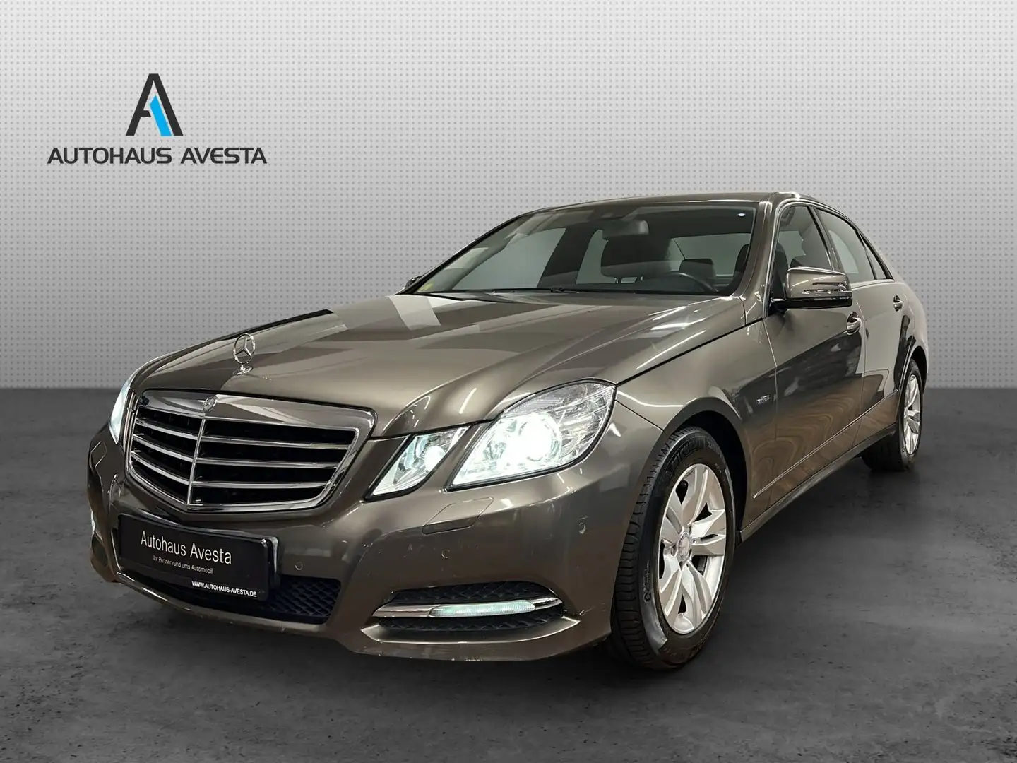 Mercedes-Benz E 200 CDI / 2012 / RENTER / GARANTIE / 137.TKM/ Gris - 1